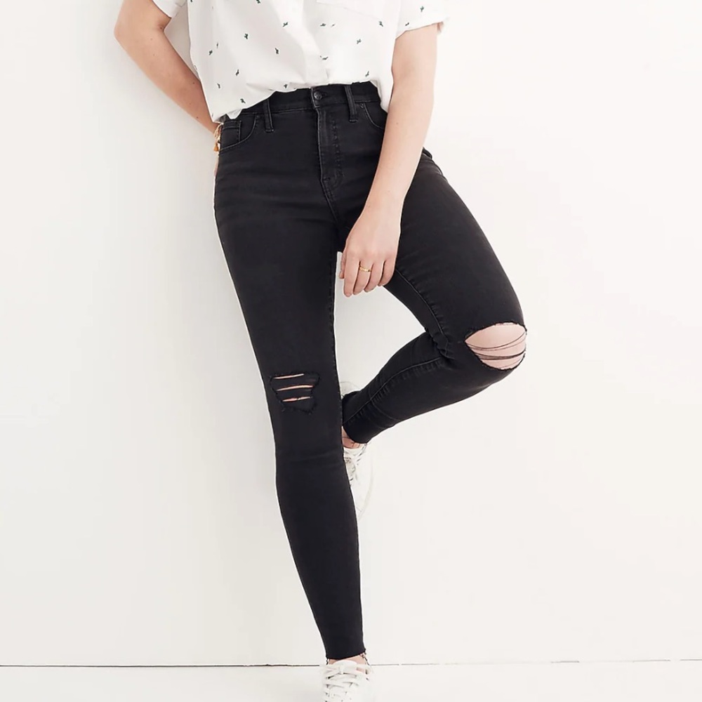 Madewell 9" Mid-Rise Skinny Jeans in Black Sea Size 27 Distressed Raw Hem